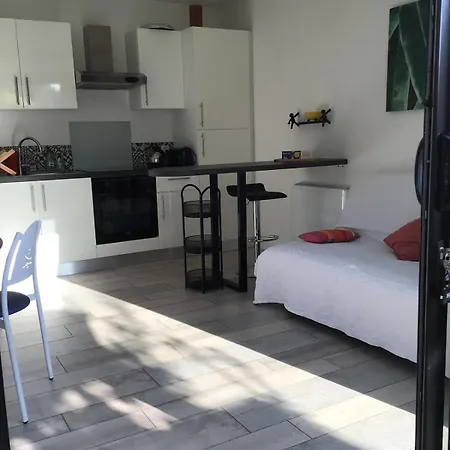 Apartamento Entre Et Bois Indépendant Idéal à 200 M De La