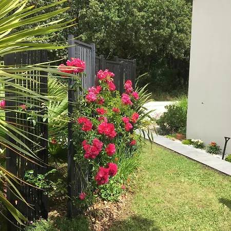 Entre Et Bois Indépendant Idéal à 200 M De La Apartamento *